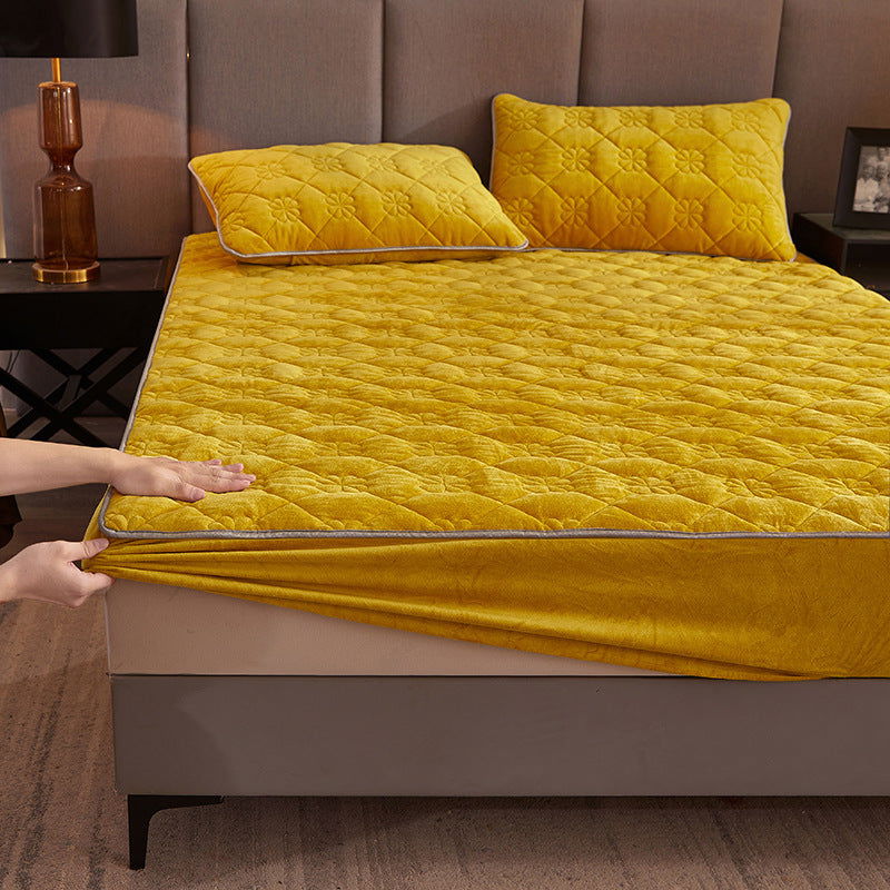 Luxury Coral Fleece Fitted Sheet With Quilted Design - Once & AGAIN Home Appliance Shop